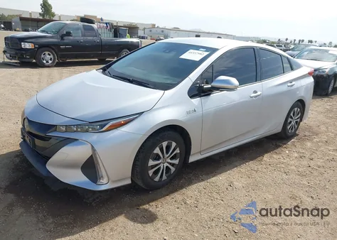 2020 Toyota Prius Prime Xle z USA, uszkodzony, nr VIN JTDKARFP8L3140962